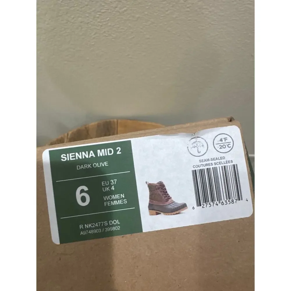 Womens Kamik  Sienna Mid Series size 6 new winter boots